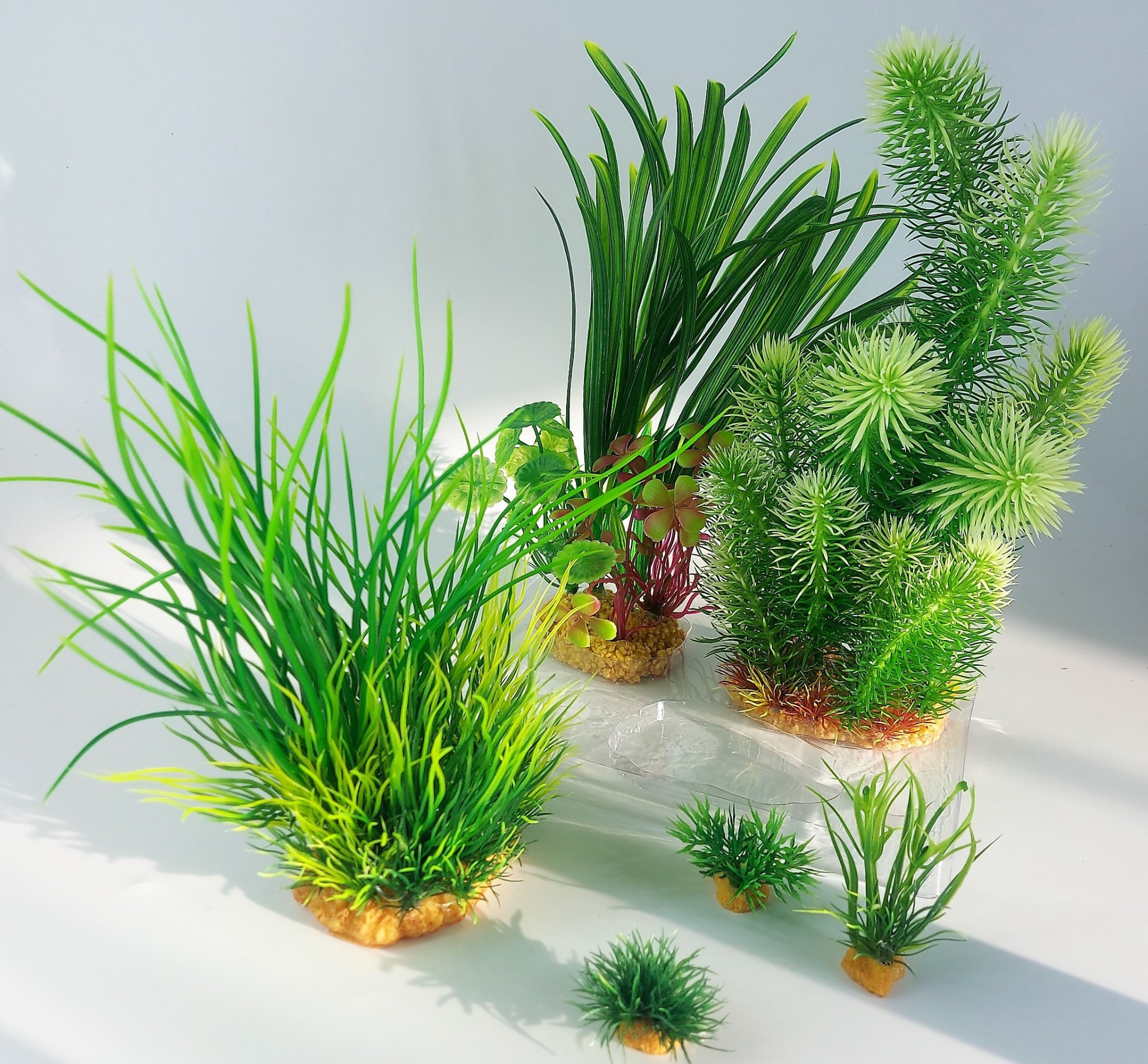 Déco plantkit idro n°3. plantes artificielles. 6 pieces. H 28 cm